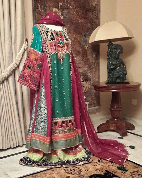 PATHANI KURTII